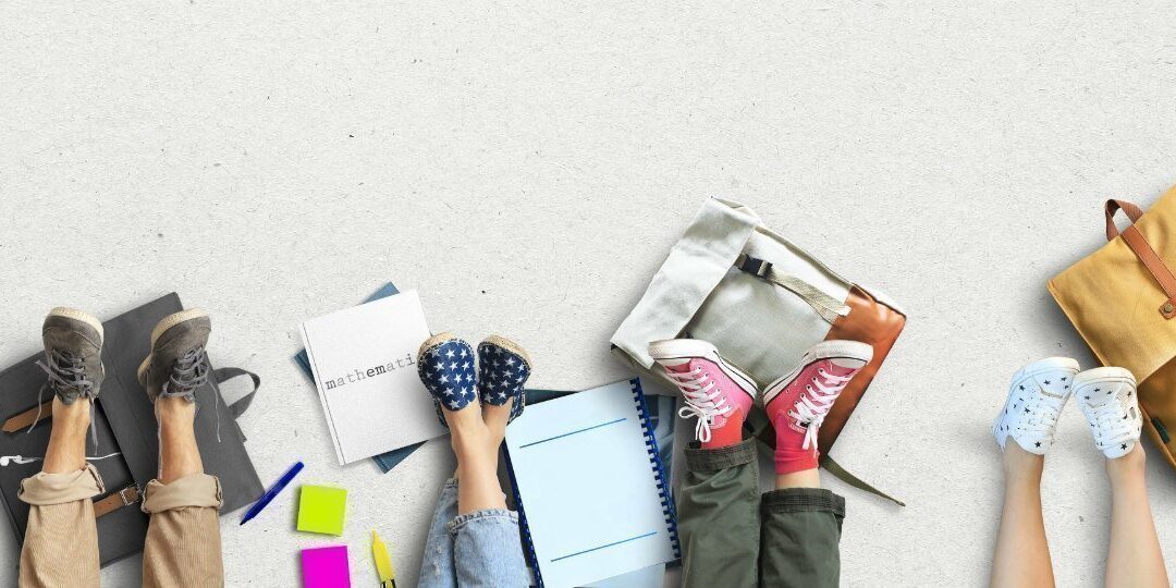 banner kids feet books bags 1920×540